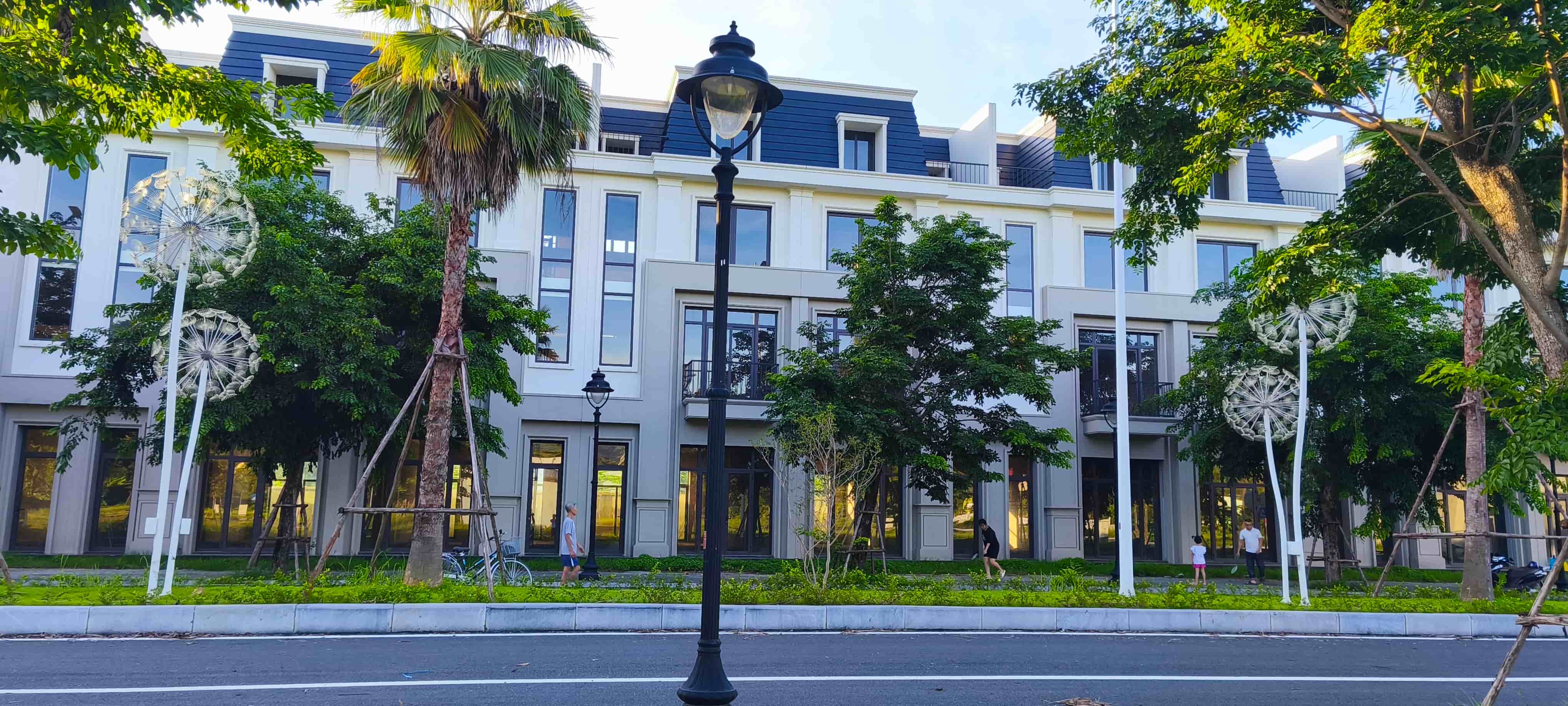 nhà phố thương mại CentreVille Lương Sơn
