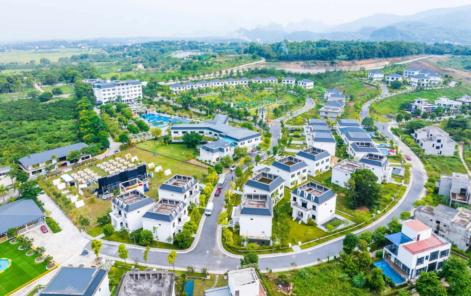 1 góc biệt thự La Saveur Hòa bình